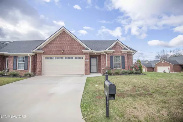 Knoxville, TN 37918,5859 Trestle WAY