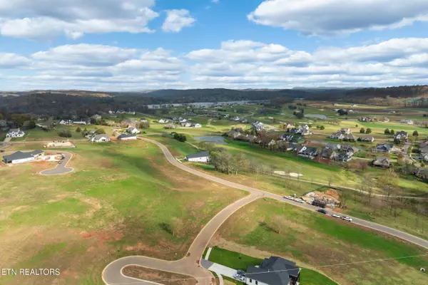 Loudon, TN 37774,511 Mockingbird LN