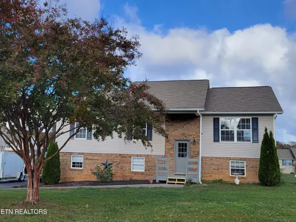 226 Tristan Rd, Dandridge, TN 37725