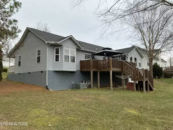 Lafollette, TN 37766,205 Matthew LN