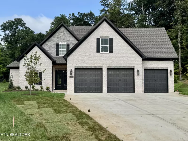 12058 Avery Manor LN, Knoxville, TN 37932