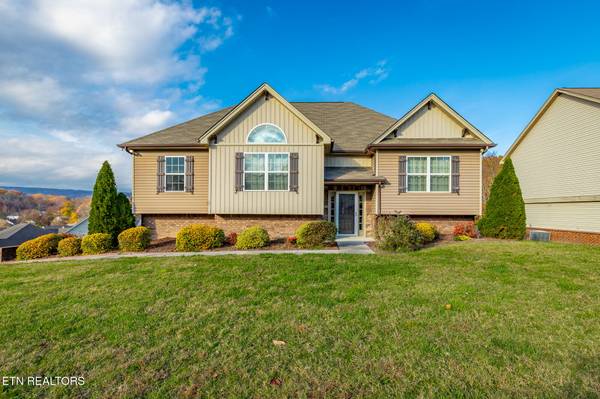 8592 Booth Bay DR, Hixson, TN 37343