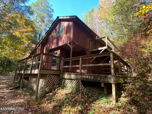 203 Stott LN, Gatlinburg, TN 37738