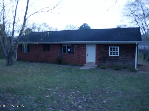 185 Meadowbrook DR, Livingston, TN 38570