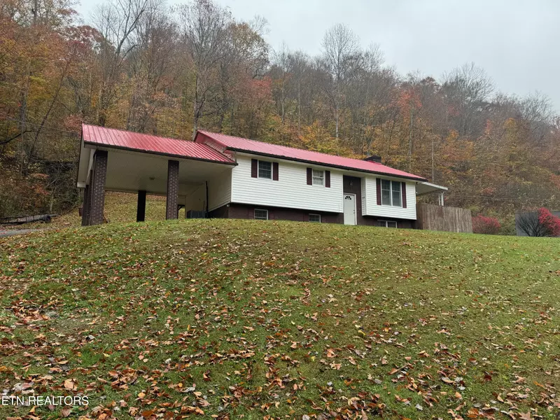 215 Creech Hollow Spur, Pineville, KY 40977