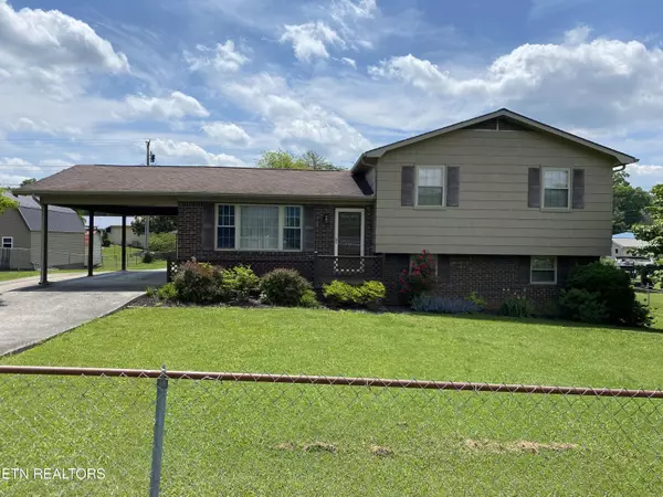 333 Parks CIR, Harrogate, TN 37752