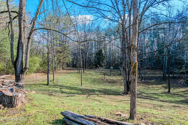 Pond Ridge Road, Tellico Plains, TN 37385