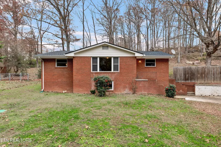 322 Dogwood Rd, Powell, TN 37849