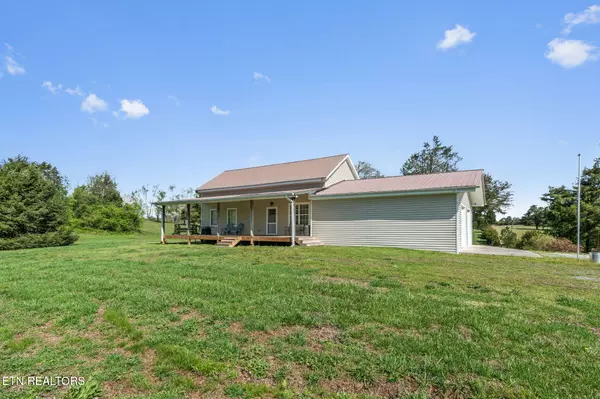 376 County Road 313, Sweetwater, TN 37874