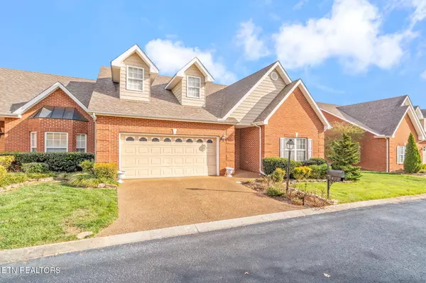 Knoxville, TN 37918,5416 Meadowcrest WAY