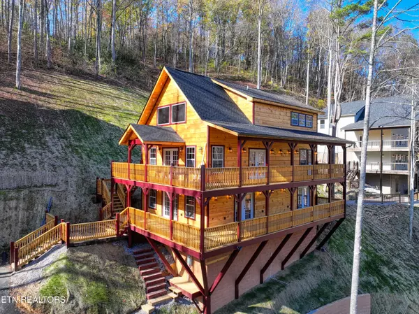 1144 Cole LN, Gatlinburg, TN 37738