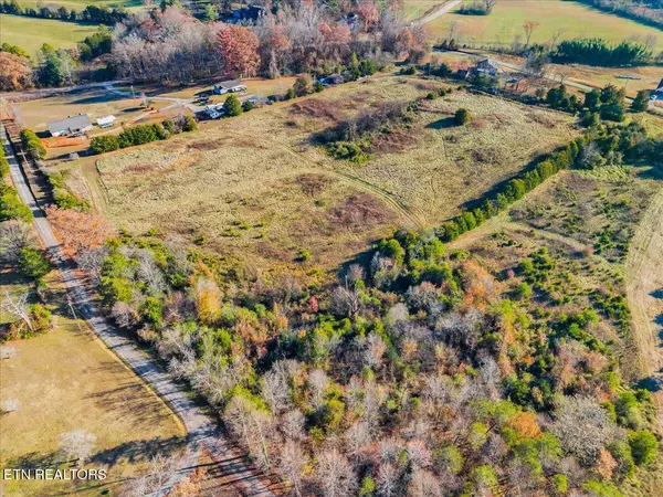 Maryville, TN 37801,5907 Bingham LN