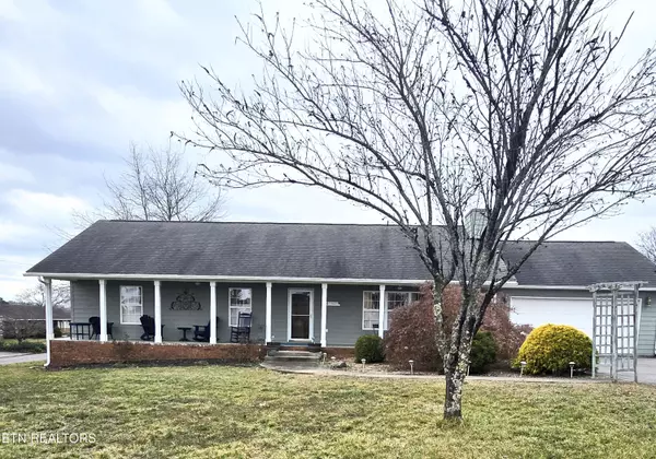 727 Burchfield Rd, Dandridge, TN 37725