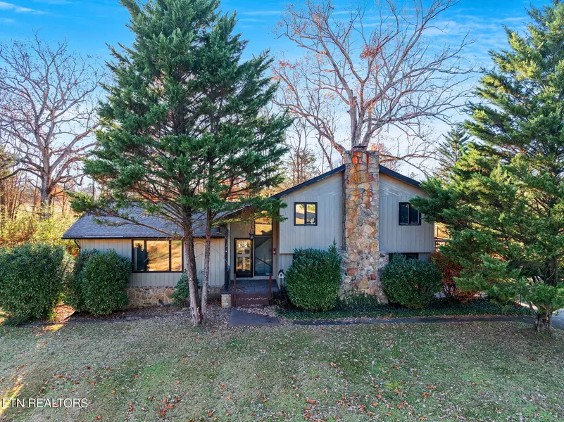 310 Evergreen DR, Sevierville, TN 37862