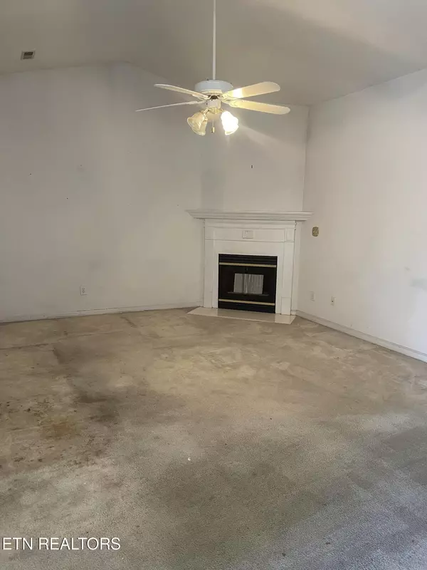 Knoxville, TN 37923,9572 Hyacinth WAY