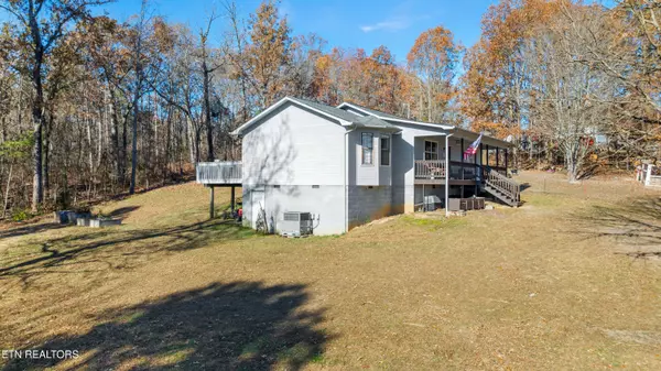 Loudon, TN 37774,3310 Zion Ridge Rd