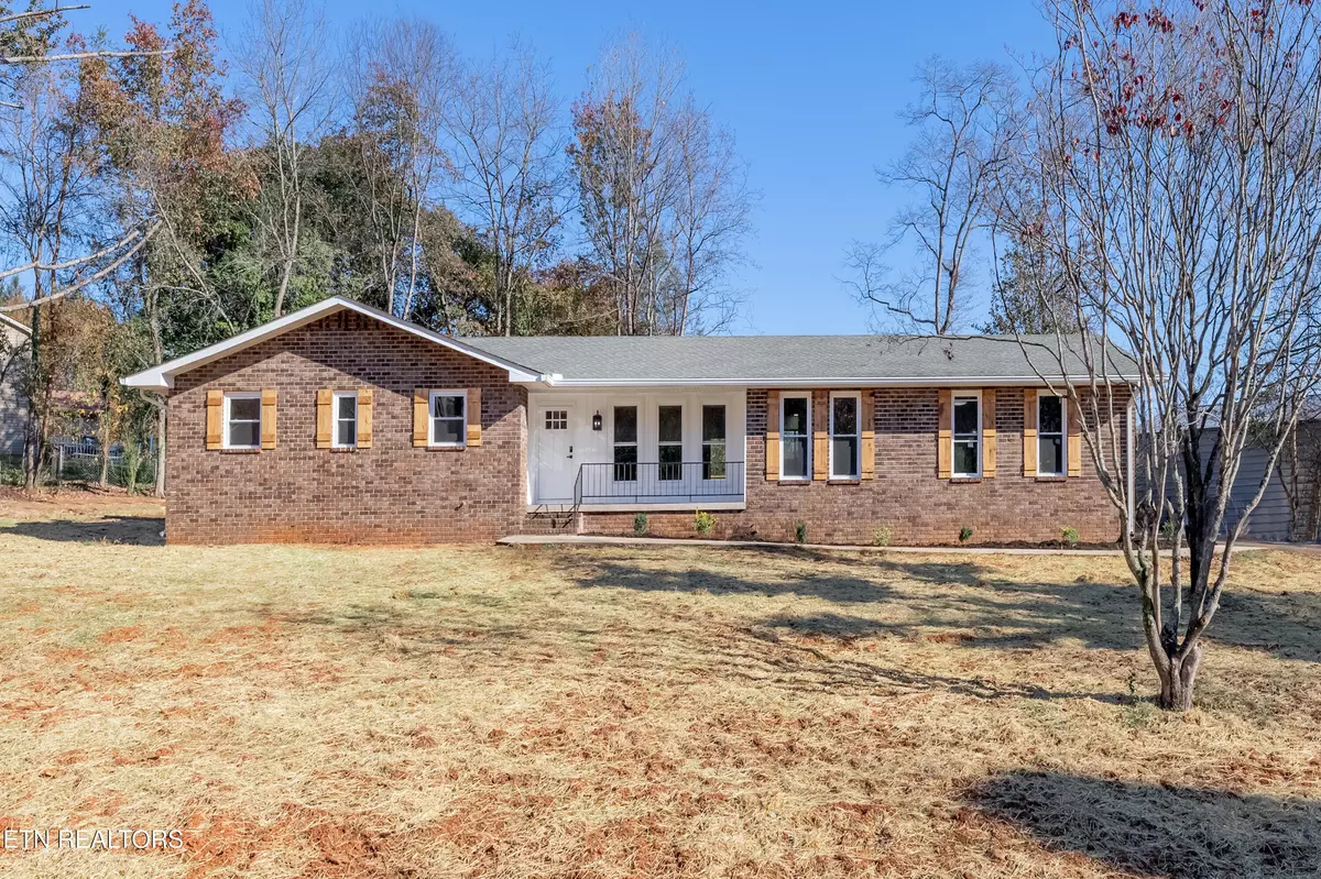 Harriman, TN 37748,533 Bluff Point Rd