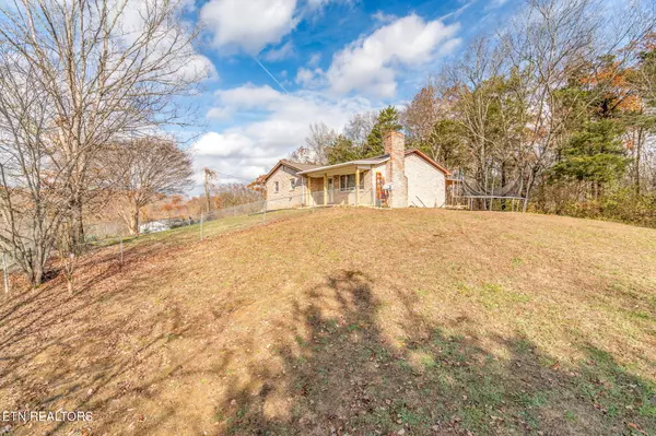 Strawberry Plains, TN 37871,430 Windy Hill LN