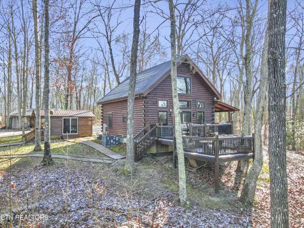 390 John J Smith Rd, Oneida, TN 37841