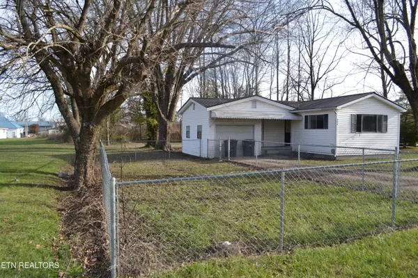 204 Stewart Ave, Monterey, TN 38574