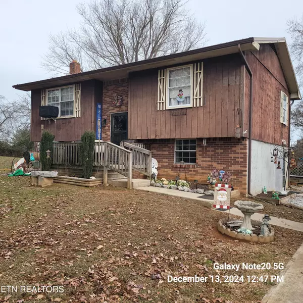 Tazewell, TN 37879,122 Opal St