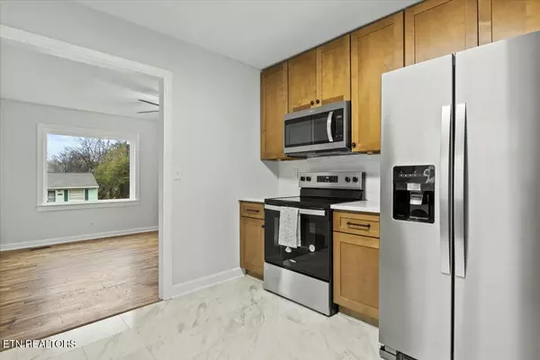 Maryville, TN 37804,2433 Cecelia Ave