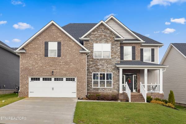 104 Brookberry Rd, Oak Ridge, TN 37830