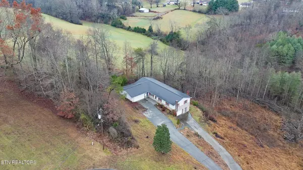 New Tazewell, TN 37825,228 Harmon CIR