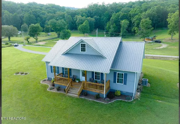 580 Elk Fork Rd, Pioneer, TN 37847