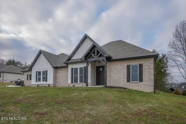 2531 Red Wing WAY, Maryville, TN 37801