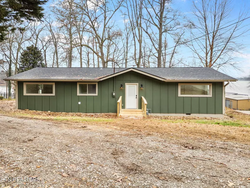 2173 Sugar Grove Valley Rd, Harriman, TN 37748