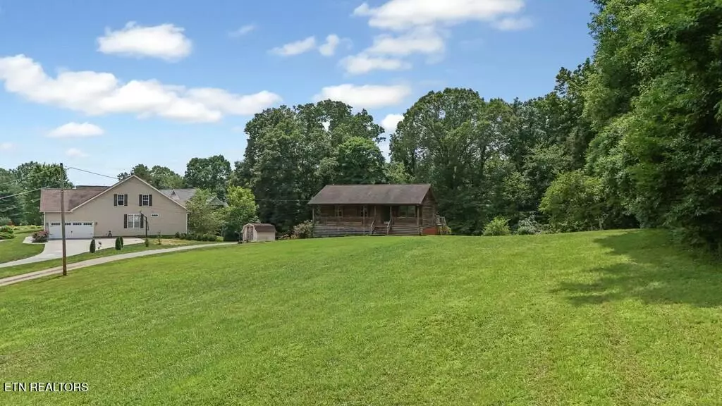 8001 Helen Drive, Powell, TN 37849