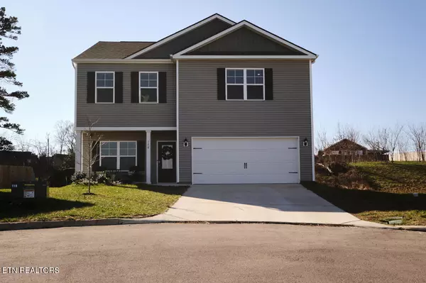 176 Kaley LN, Lenoir City, TN 37771