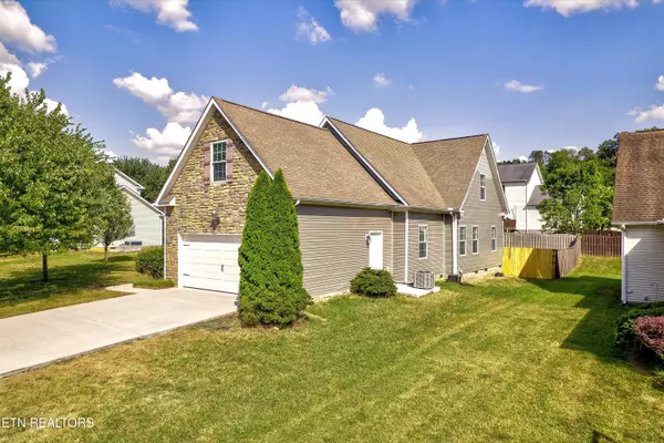 Lenoir City, TN 37772,271 Alexis LN