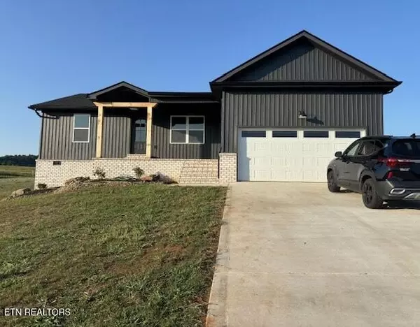 208 Terry LN, Madisonville, TN 37354