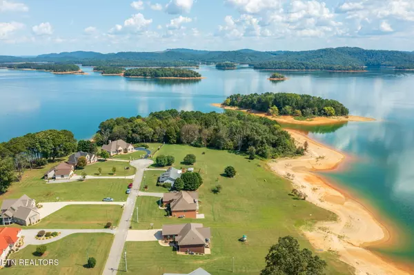 Rutledge, TN 37861,558 Peninsula Point