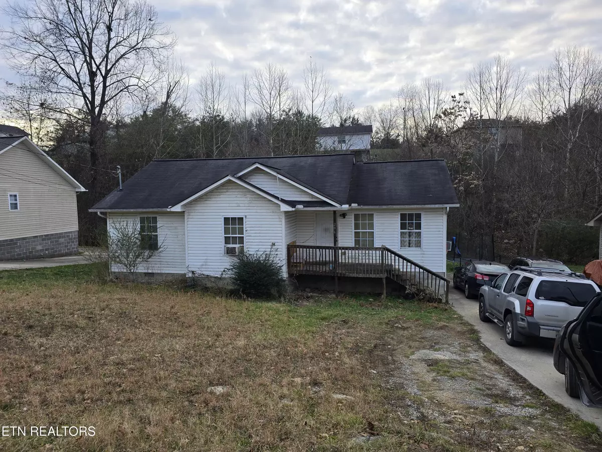 Lafollette, TN 37766,206 Sandy HIll Rd