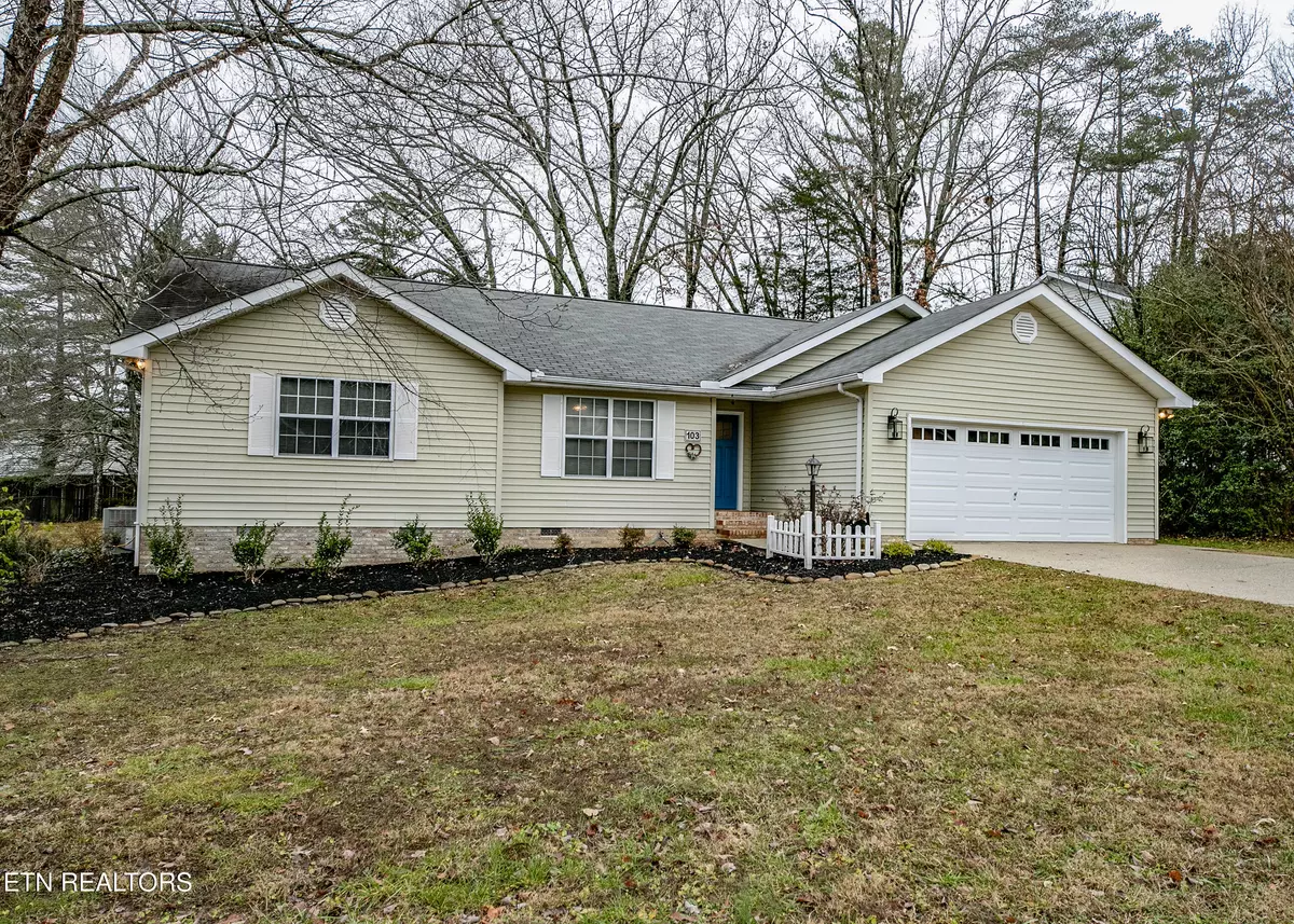 Oak Ridge, TN 37830,103 English CT