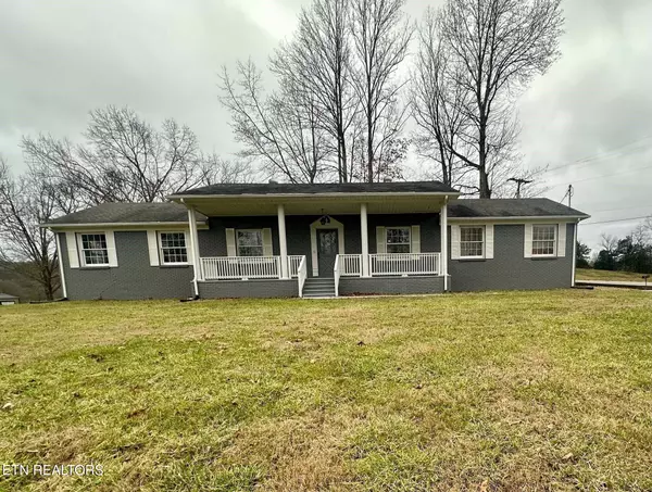 423 Main St, Byrdstown, TN 38549