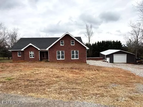 Dandridge, TN 37725,626 Briarwood Drive