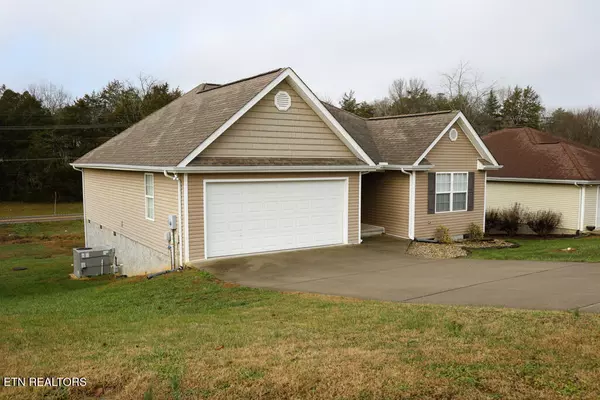 Clinton, TN 37716,118 Flagstone Way WAY