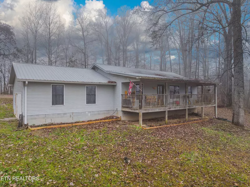 1410 Glade Springs Rd, Lafollette, TN 37766