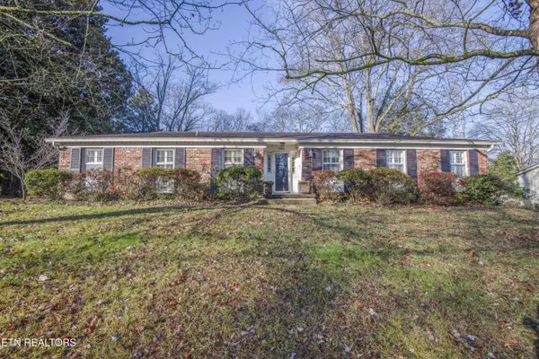 405 Kendall Rd, Knoxville, TN 37919