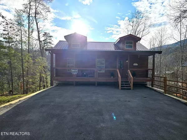 Sevierville, TN 37876,1533 Bear Valley Rd