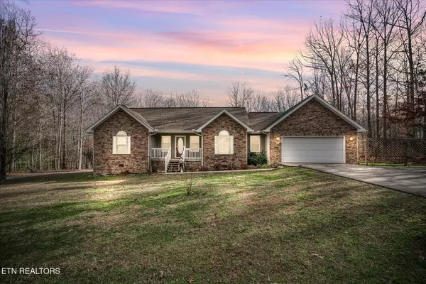 360 Swallows Crossing, Grimsley, TN 38565