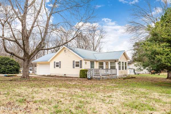 298 Lovin Farm Rd, Vonore, TN 37885