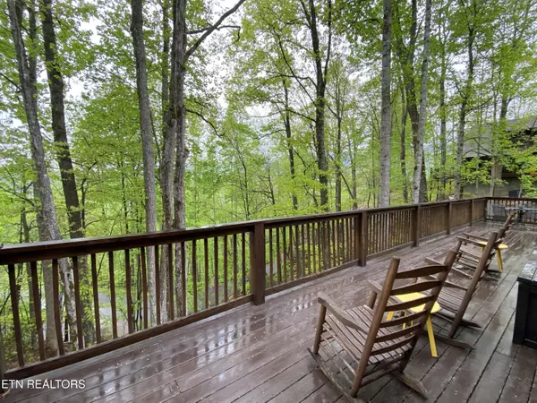 Gatlinburg, TN 37738,518 Deer Path LN