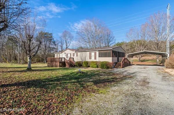 593 Old Slag Rd, Vonore, TN 37885