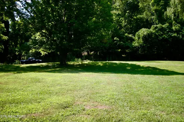 Tellico Plains, TN 37385,276 Rafter Rd