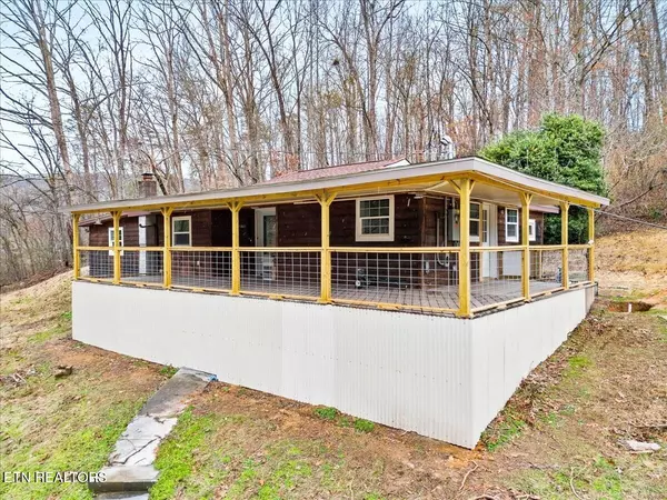 129 Old Patton LN, Harriman, TN 37748